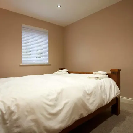 - The Burton Stone - With Parking * York